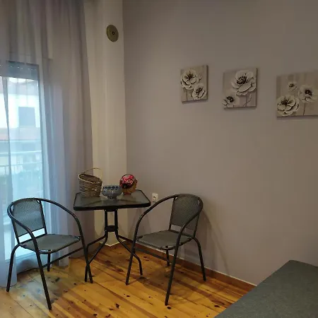 Vavatzanos Apartment *